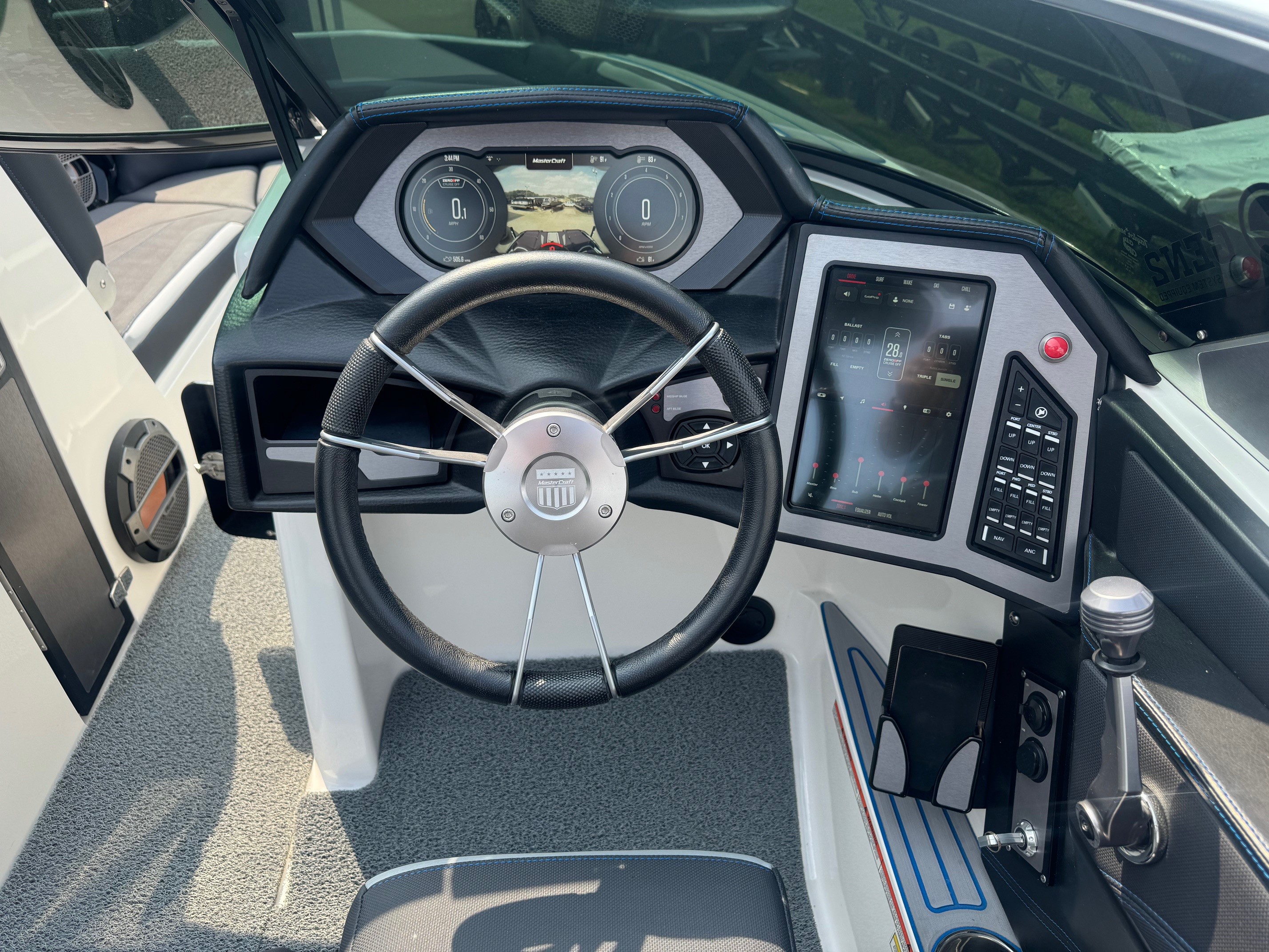 2019 MasterCraft XStar Icon